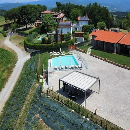 Spacious In With Shared Pool Casa vacanze Poppi