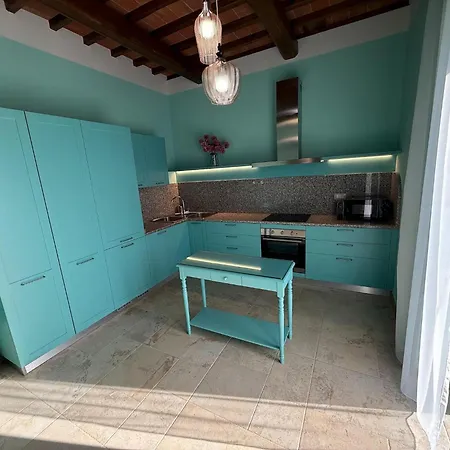 Casa vacanze Spacious In With Shared Pool