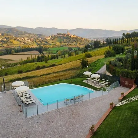 Spacious In With Shared Pool
